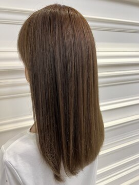 ギンザ ル グラン(JEAN CLAUDE BIGUINE GINZA Le Grand) うる艶シルキーグレージュ