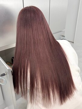 テイス 新宿(TACE) ピンクベージュ[ネビージュ/黒髪/小顔/新宿]