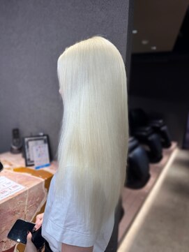 エン 栄店(enne) ミディアムヘア/デザインカラー/フェイスフレーミング/栄