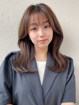 アフロート 大阪(AFLOAT) 20代小顔に見える!くびれレイヤー × オリーブベージュ