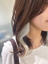 ルーシー(Lucy)&nbsp;ココアブラウン×ホワイトイヤリングカラー（やなせ）