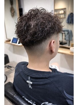 ソフ(sof) フェードカット　メンズパーマ