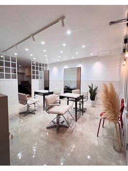 メゾン(Maison)の写真/少人数だからこそ、一人ひとりのお客様の履歴やお悩みに向き合う事ができる実力派サロン［甲府/金手駅]