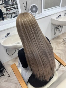 ショウルームウメダ(SHOW ROOM UMEDA) バレイヤージュ