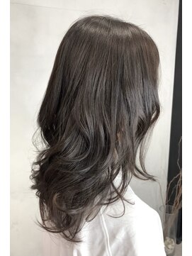 ウィクシー(wixy) 柔らかい雰囲気のダークグレー