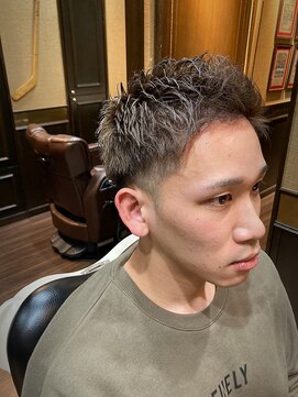 ヒロギンザバーバーショップ 大宮店(HIRO GINZA BARBER SHOP) アッシュベージュ×フェード