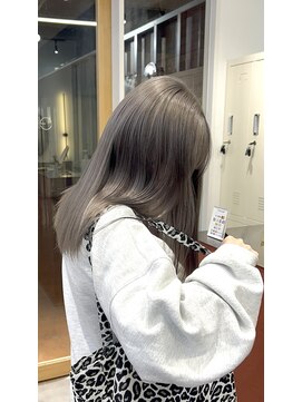 イオエ 梅田(ioe) ニュアンスカラー/グレージュ/ツヤ髪スタイル/髪質改善/縮毛矯正