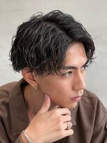 フィフス 渋谷(fifth)&nbsp;センターパートアップバング7:36:4束感波巻きスパイラルパーマ