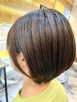 キッテ(kitte)&nbsp;少し前下がりのショートボブ