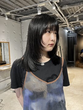 コフィー バイ メルト 吉祥寺(cofy by melt) 【中澤彩乃】顔まわりワンカールレイヤーカットダークグレー前髪