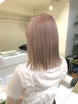 ネオリーブカフ 鶴ヶ峰店(Neolive caff) 切りっぱなしボブ ピンクベージュ 外ハネ