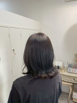 ロッカ(ROCCA) グランマッシュ軽やか外ハネミディ