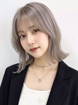 コード 四条河原町駅店(CHORD) 韓国風シースルーレイヤーボブ×シルバーグレージュ
