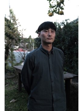 本と美容室 真鶴店 ミニマルマッシュショート