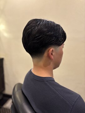 スカイマスターバーバー 渋谷(SKY MASTER BARBER) ニュアンスパーマ<理容室>[メンズ/シェービング/パーマ］