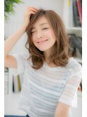 【ラフな動きに大人のカワいさ♪】sweetミディアムカール