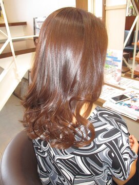 コアフィールフィス(COIFFURE fils) 重、ツヤで大人な雰囲気に