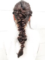 アルター(aL ter)&nbsp;巻きおろしアレンジ ☆お呼ばれヘア［田丸奈津実］