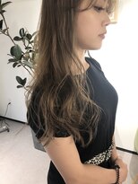 大人のミルクティーベージュ　レイヤーカット
