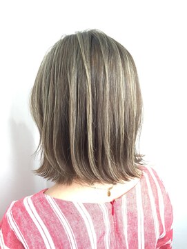 モーション 新宿(motion) コントラストハイライト