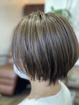 ヘアメイク ベル(hair make Belle) リーフパール×ショートボブ