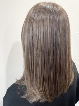 エイティサード(8ty3rd) 白髪ぼかしハイライト/グレージュカラー/30代/40代