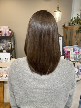 スアバイキキ(SuA by kiki.) ショートヘア/セミディ/シアーカラー/ダークアッシュ[千葉]