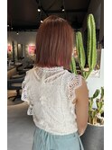 大人可愛い鎖骨ヘアーインナーカラーボブ