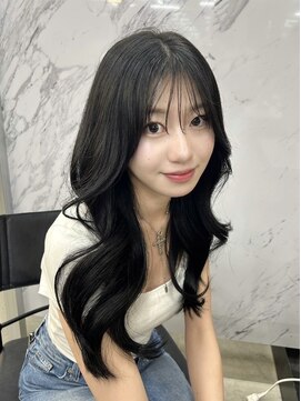 エヌアイ オモテサンドウ(ni omotesando) グロスブラック ブルーブラック 艶カラー 透明感カラー