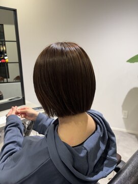 シエル(ciel) ボブ/オリーブカラー/赤み消しカラー/艶カラー