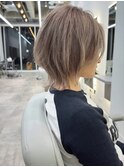 ミルクティーベージュ×ネオウルフ　ウルフカット　ウルフ