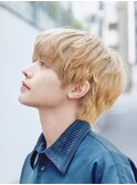 ホワイトブロンドブリーチデザインマッシュレイヤー