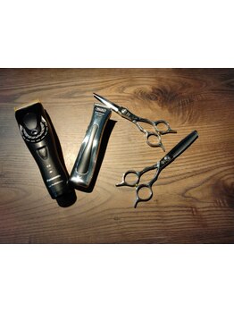 トレンドヘア～ビジネスシーンまで一人一人に合わせたスタイルをご提供♪お手頃価格で毎月のお手入れも◎