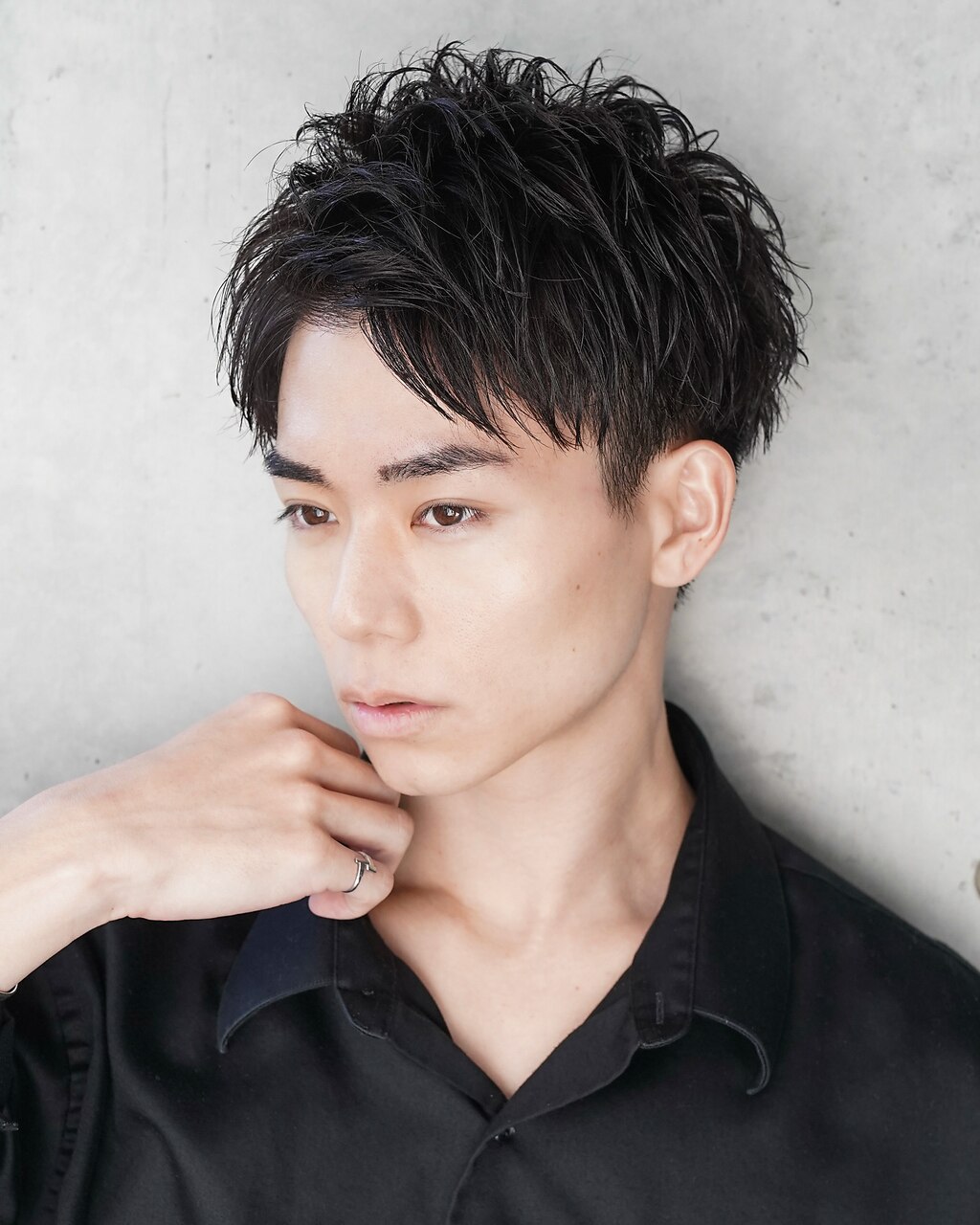 2025年-2026年冬】メンズ｜ツーブロック 七三 パーマの髪型・ヘア