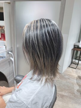 ブロッサム 保谷(Blossom) 20代30代ダブルカラーブリーチ立体感グラデーション透明感