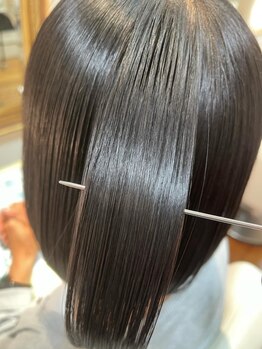 テテアテテ(tete a tete)の写真/高濃度水素トリートメントでエイジング毛の悩みを解消し、髪質を改善します。健康的な美髪を実現します！