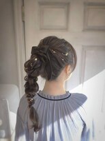 アロマ ヘアー ルーム 新宿3号店(AROMA hair room)&nbsp;リボンアレンジゆるふわ編み込みポニー/お呼ばれヘア/華やか