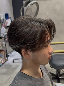 ハッシュタグネイビー 仙台駅前店(#NAVY) 仙台スパイラルスパイキーショートフェザーパーマシャドウパーマ