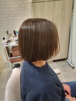 ニカ(NIKA)&nbsp;白髪ぼかしハイライトボブ