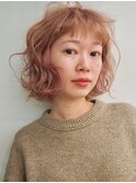 ピンクベージュ／ハイトーン／ボブ