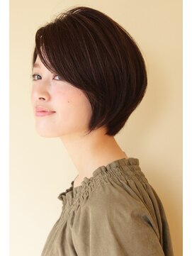 レウナ 外苑前(Reuna) 大人女子・３０代・４０代にオーダー多いボブスタイル