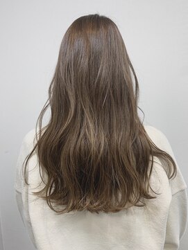 ジウ 上通り(JIU) 10代20代30代マット×透明感こなれヘアゆるふわ愛されロング