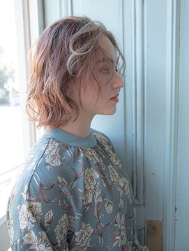 ヘアアンドリラクゼーション シャッセ(Hair&Relaxation SASE) デザインカラーボブ