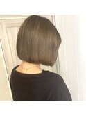 透明感のあるミントベージュ