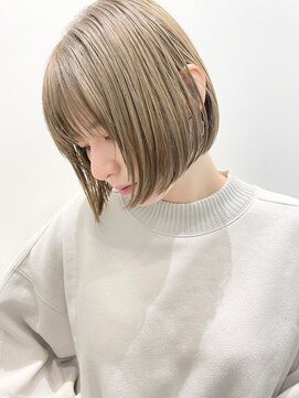 トルネード(TORNADO) 外国人風ヨーロピアン ボブ ハイトーンベージュ ハイトーン t128