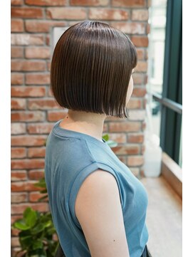 ベイショア(Bay Shore NY) ボブミニボブぱつっとボブナチュラルブラウン