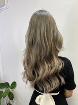 フツーロ 栄(FUTURO)&nbsp;プルエクステ