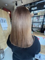 ルーミス バズヘアー(Loomis Buzzhair)&nbsp;ブリーチ縮毛矯正