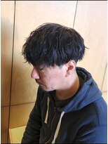 ニアウ 伊勢崎連取店(Niau)&nbsp;刈り上げマッシュ縦落ちツイストスパイラルパーマ