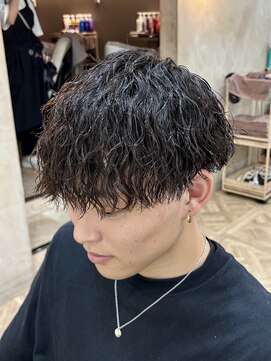 ボンドストーリールミエール(Bond Story lumiere) 名古屋/メンズカット/メンズパーマ/眉毛/ツイストスパイラル